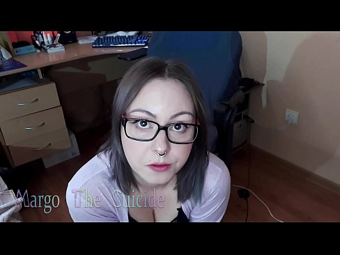 ❤️ Gabar Kacsan Oo Muraayad Leh Oo Kaamirada Si Qoto Dheer Ugu Nuugaysa Dildo ️ anaga ☑